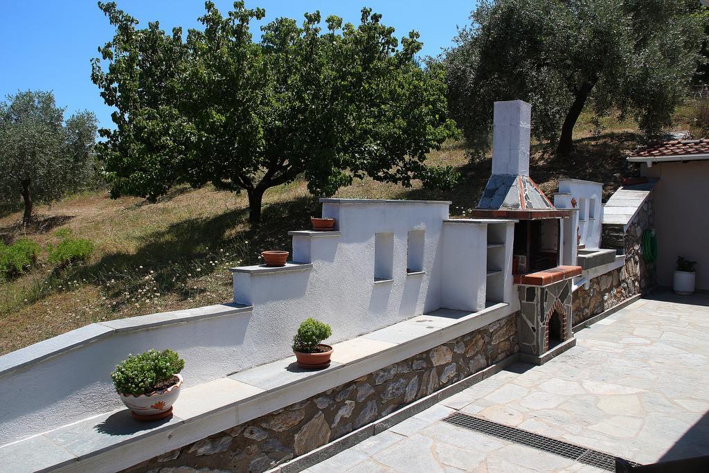 Vista Del Mare Luxury Villa Koinira Bagian luar foto