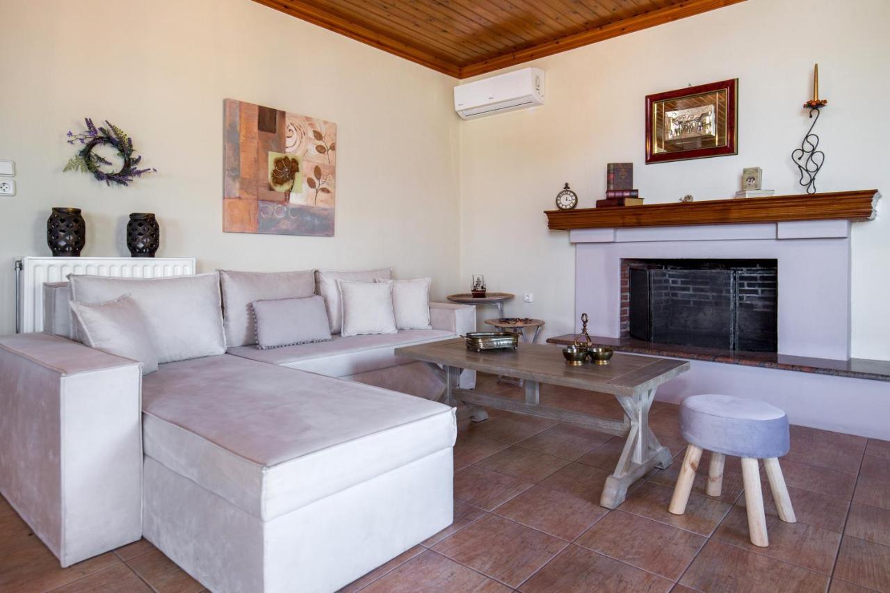 Vista Del Mare Luxury Villa Koinira Bagian luar foto